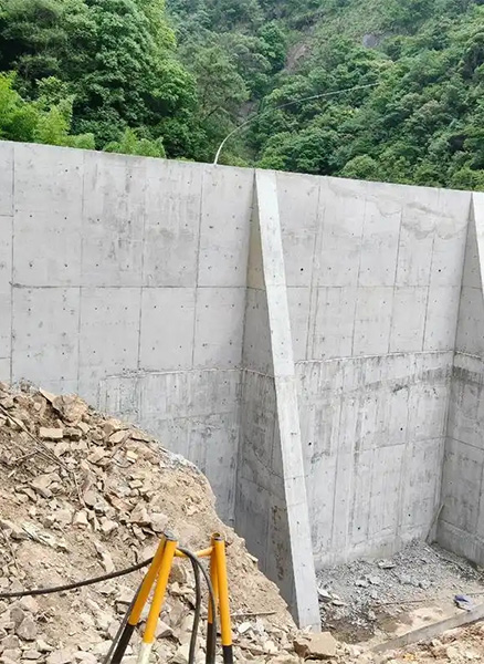 邢台平乡县重力式挡土墙